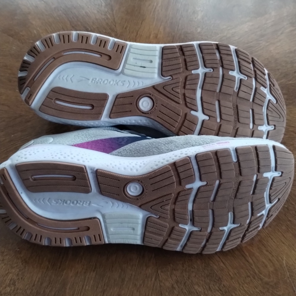 Brooks Women's Gray and Pink Running Sneakers 11 Ghost 16 - Picture 5 of 12